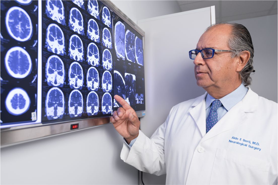 Planificación del Tratamiento Gamma Knife Planificación del Tratamiento Gamma Knife